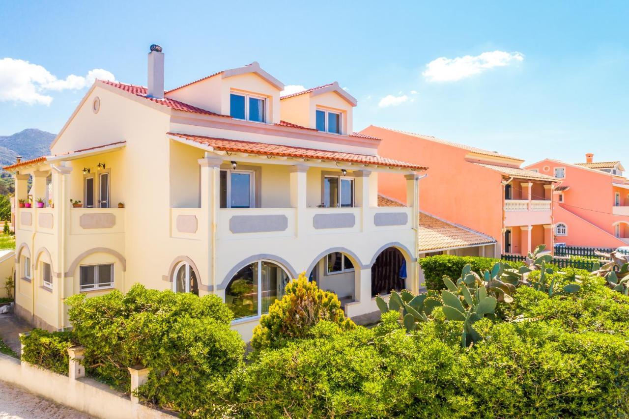 Dream Beach House Ахарави Экстерьер фото